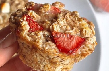 Keksiukai su braškėmis ir baltu šokoladu